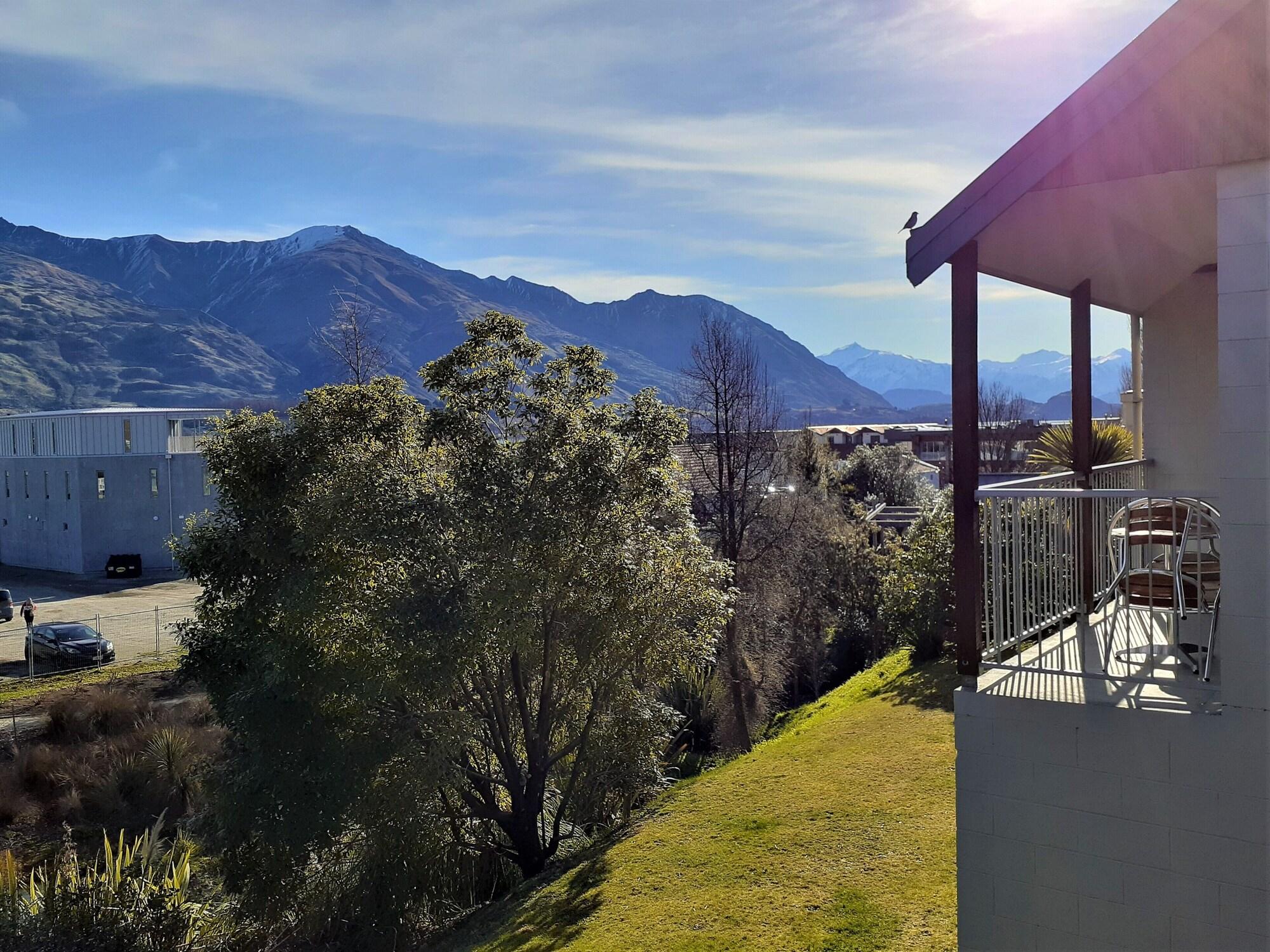Asure Brookvale Motel Wanaka Bagian luar foto