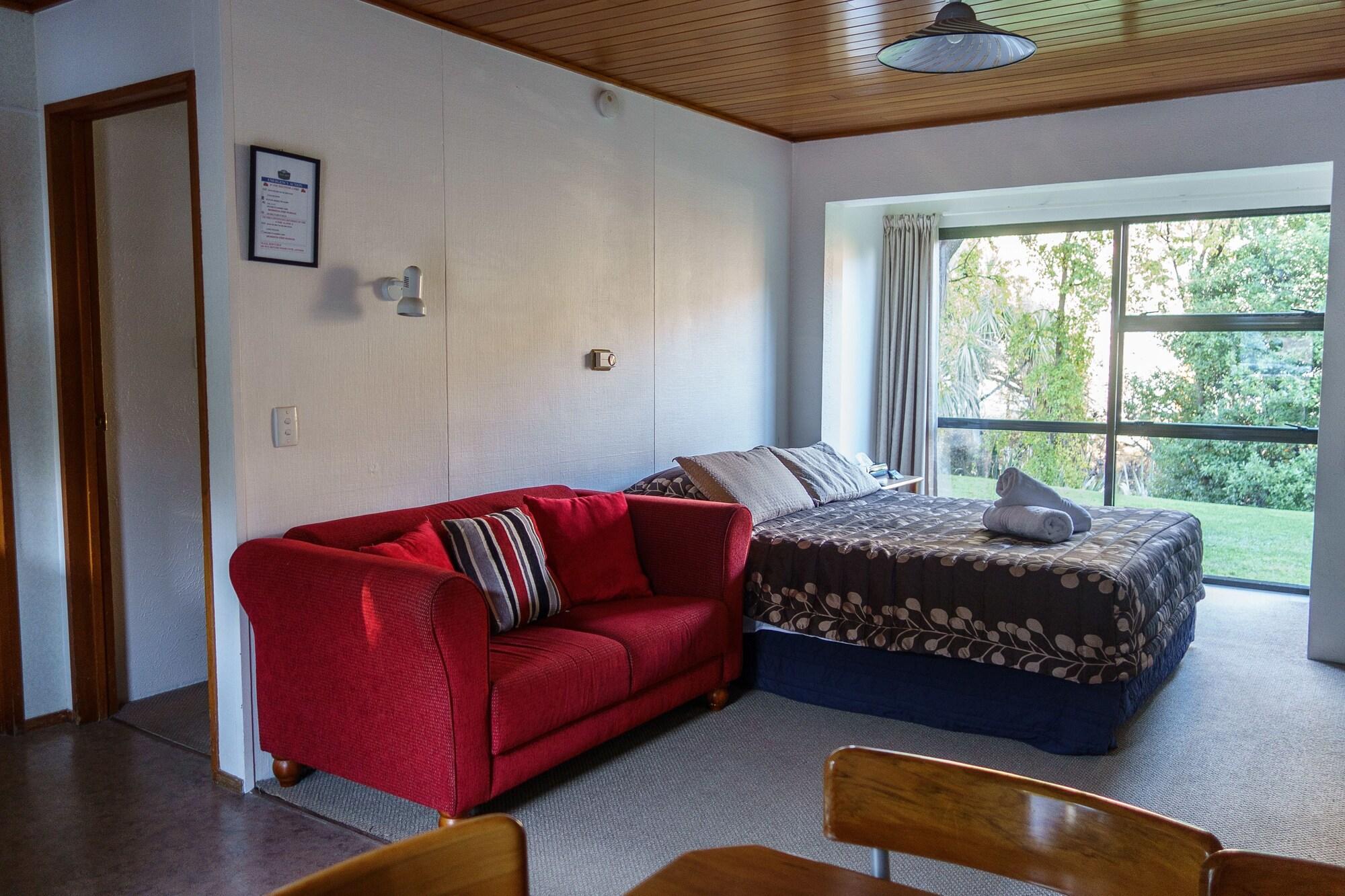 Asure Brookvale Motel Wanaka Bagian luar foto