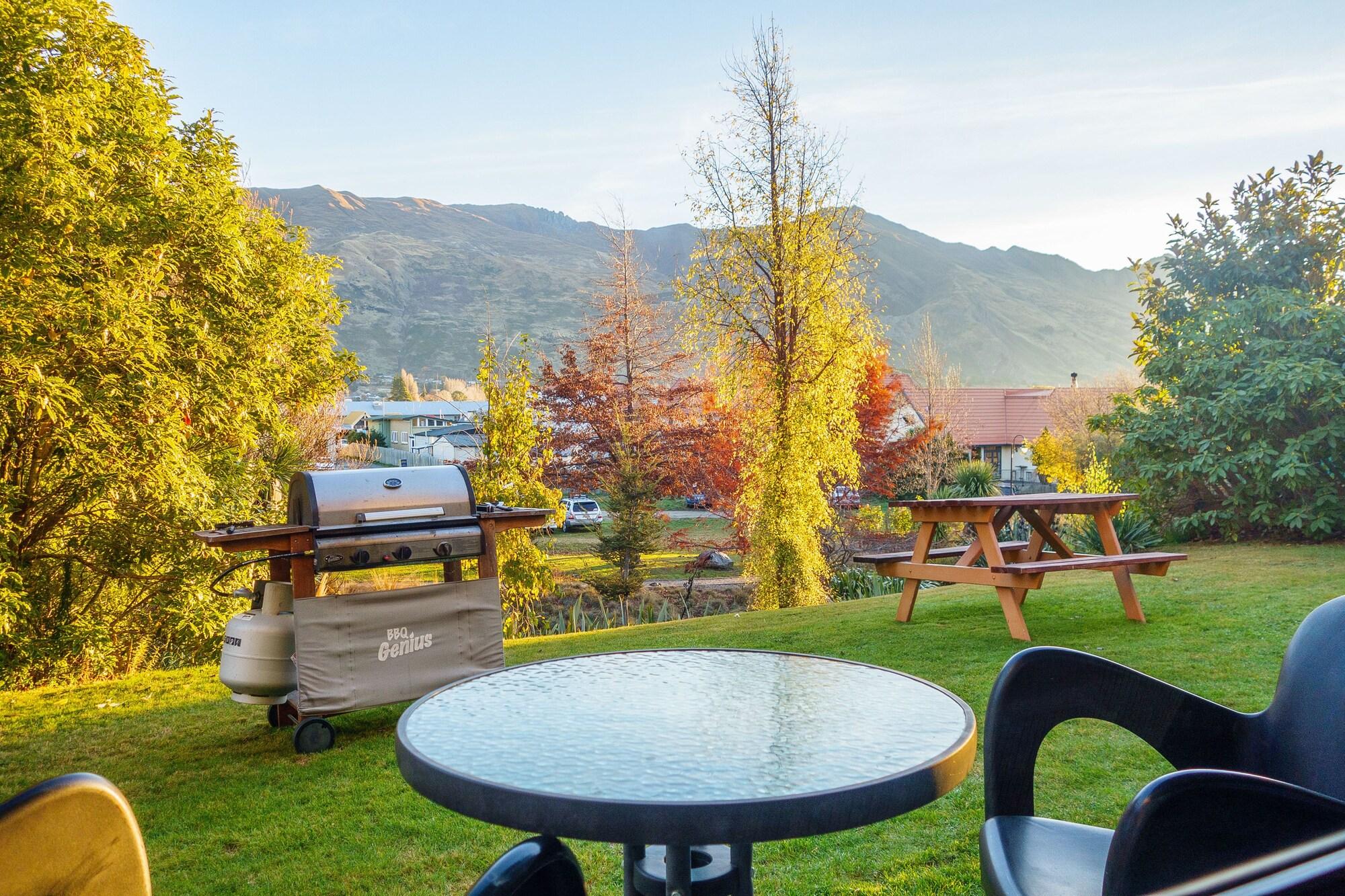 Asure Brookvale Motel Wanaka Bagian luar foto