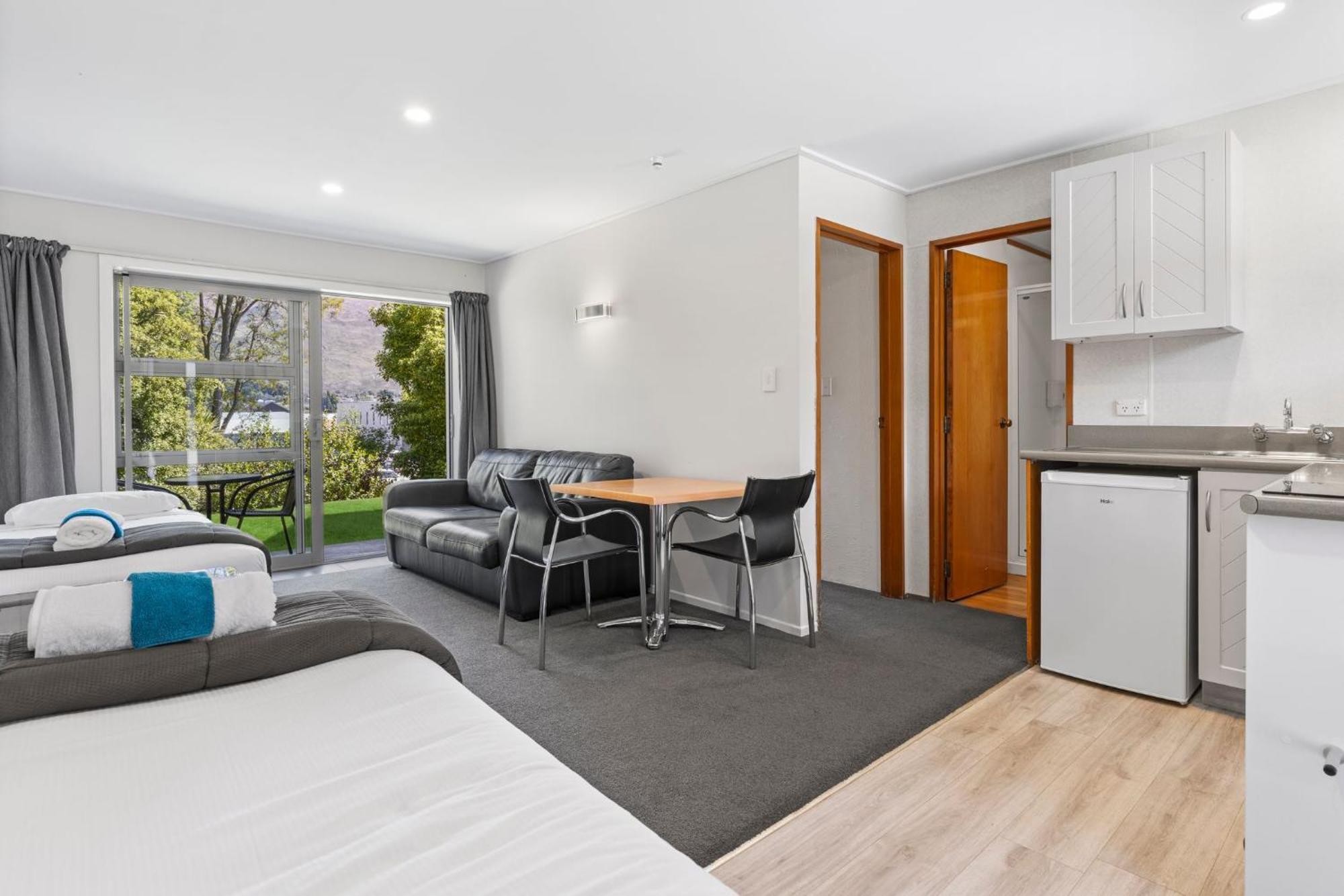 Asure Brookvale Motel Wanaka Bagian luar foto