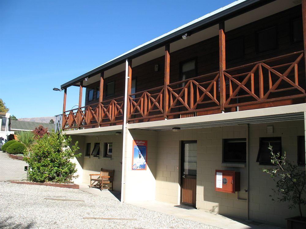 Asure Brookvale Motel Wanaka Bagian luar foto