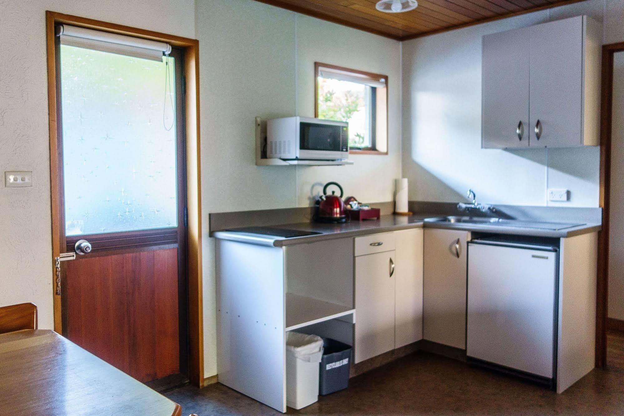 Asure Brookvale Motel Wanaka Bagian luar foto